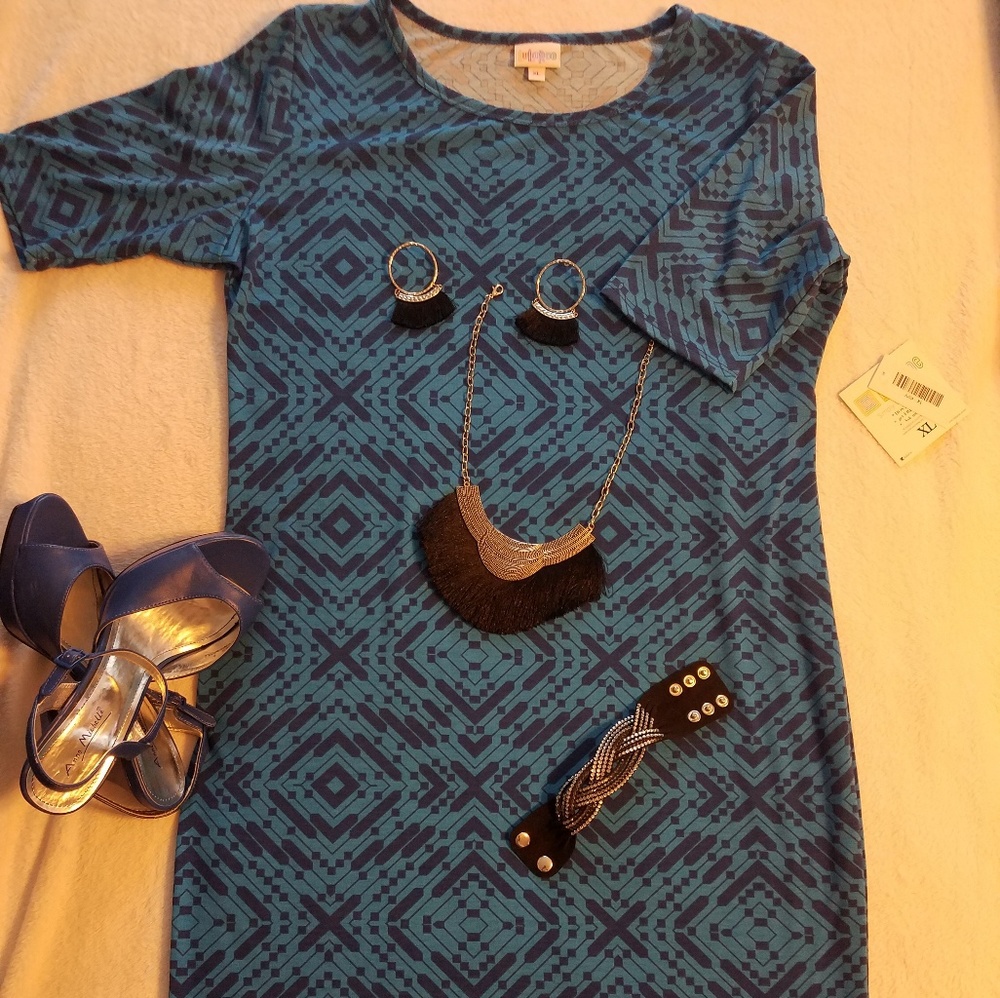 LuLaRoe Julia XL Blue/Navy